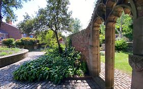 Papist Hall Cottages
